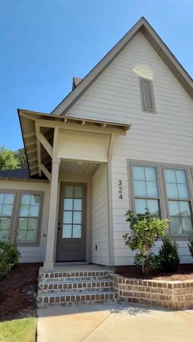 Main picture of 324 Northgate Blvd