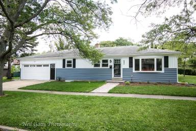 Main picture of 690 Highland Pl