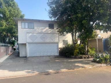 Main picture of 1352 N Citrus Ave