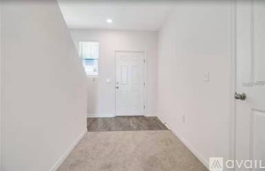 Main picture of 421 Madison Dr