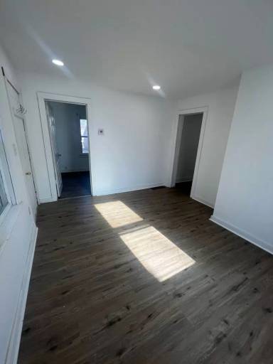 Main picture of 410 S Gordon St