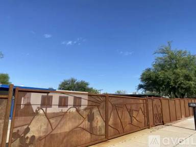 Main picture of 6441 N Lena Way
