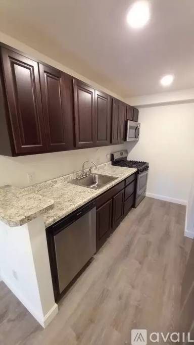 Main picture of 17 Sugar Maple Ln