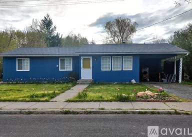 Main picture of 834 S Meadow St