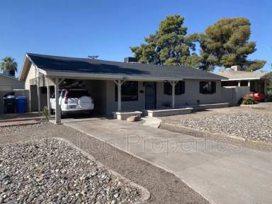 Main picture of 2101 W Myrtle Ave