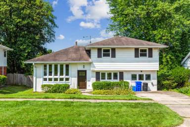 Main picture of 8718 Hartsdale Ave