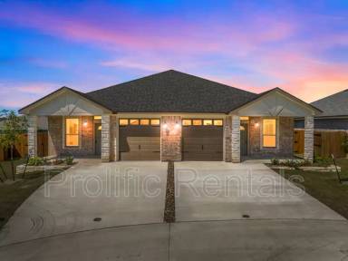 Main picture of 5115 Rose Petal Ct