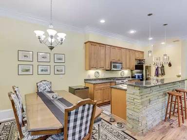 Main picture of 1552 Johnson Rd