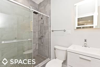 Main picture of Edgewater Gardens Apartments