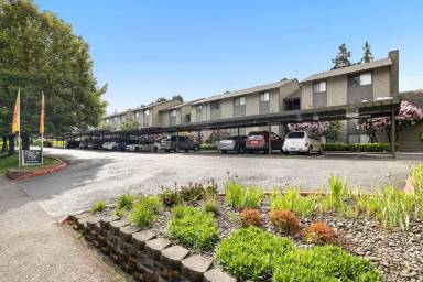 Main picture of Erica Village