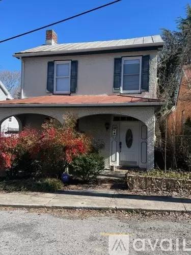 Main picture of 110 Henry St