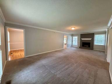 Main picture of 2303 Gingko Dr