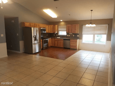 Main picture of 409 E 21st Ave