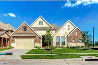 Main picture of 20302 Rosegold Way