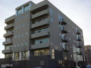 Main picture of 1035 W Huron St
