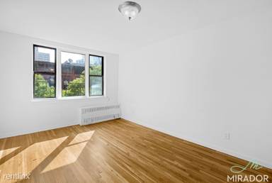 Main picture of 333 East 89th St