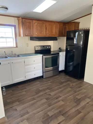 Main picture of 5 Pebble Dr