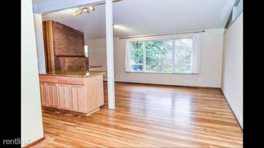Main picture of 8810 35th Ave NE