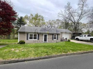 Main picture of 66 Upper State St