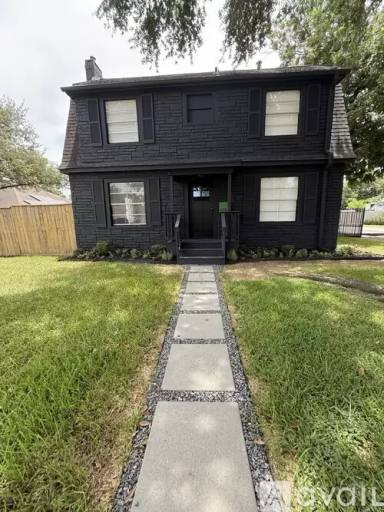 Main picture of 8134 Niles St
