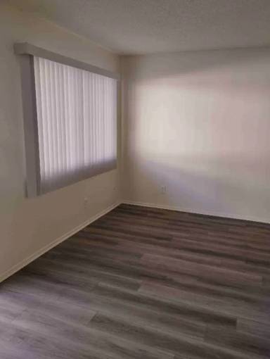 Main picture of 38290 5th St E