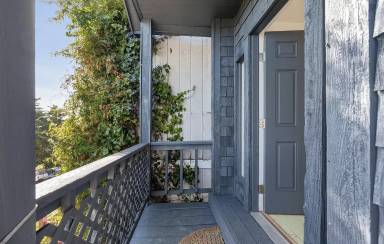 Main picture of 9 Powhattan Ave