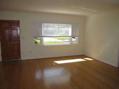 Main picture of 915 Boardman St