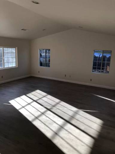 Main picture of 84 W Highway 246