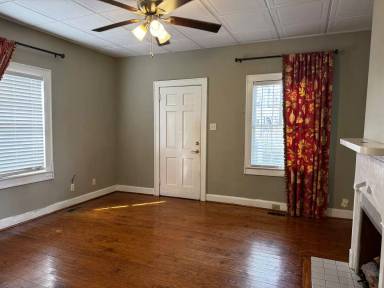 Main picture of 414A Metcalf St