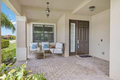 Main picture of 10099 Windy Pointe Ct