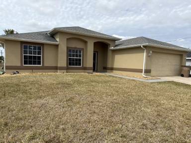 Main picture of 3540 NE 20th Pl
