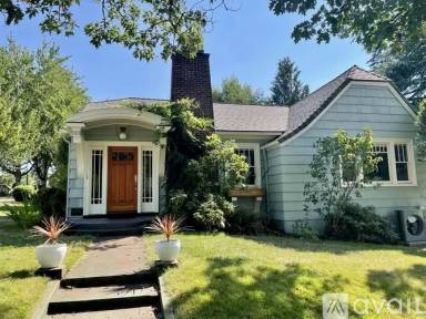Main picture of 1096 E 20th Ave