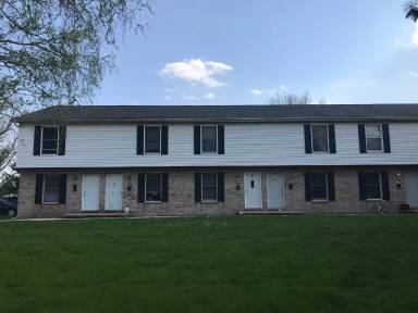 Main picture of 100-110 Circle Dr