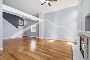 Main picture of 333 Sanders Cir
