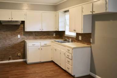 Main picture of 3007 Karla Cir