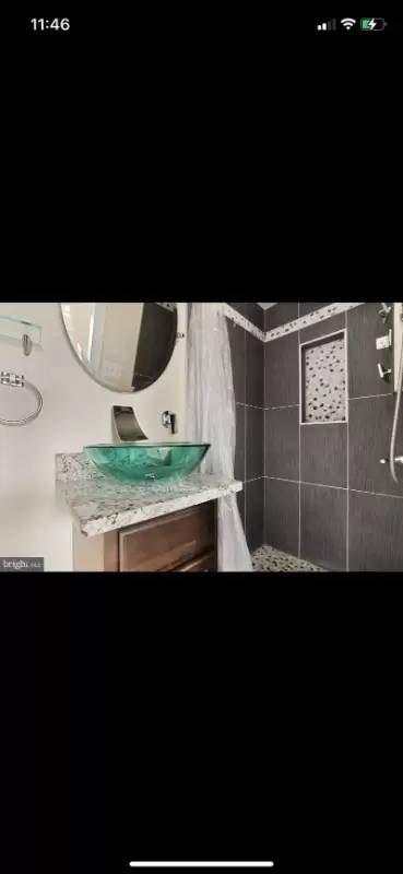 Main picture of 1269 16th St NE