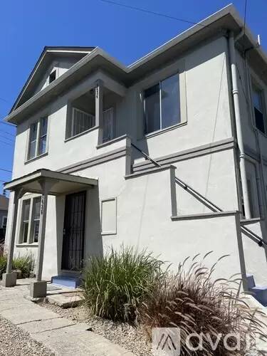 Main picture of 1434 Flora St