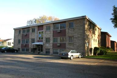 Main picture of 7115 Chicago Ave