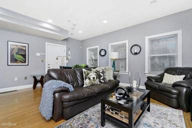 Main picture of 60 Gove St