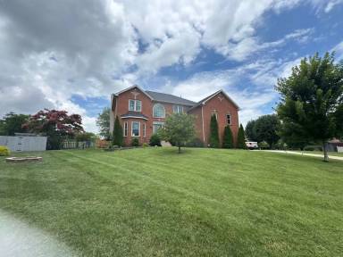 Main picture of 3002 Christine Ct