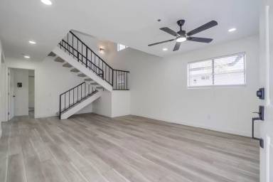 Main picture of 4967 Auburn Dr