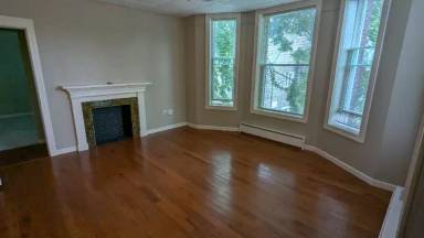 Main picture of 3 State St