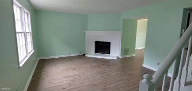 Main picture of 1000 Jeanette Ln