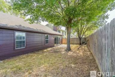 Main picture of 5530 Silver Maple Dr