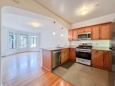 Main picture of 2929 Gough St