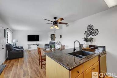 Main picture of 6533 Greenback Ln