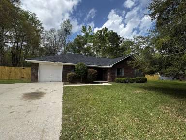 Main picture of 251 Cross Creek Dr