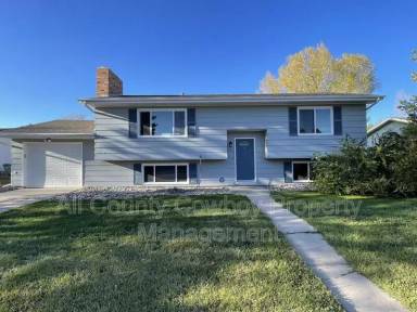 Main picture of 1602 Mitchell St