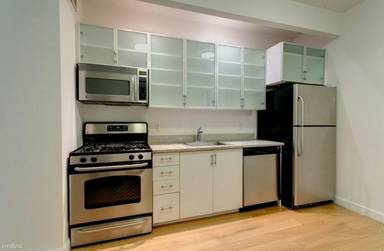 Main picture of 45 Wall St Apartments