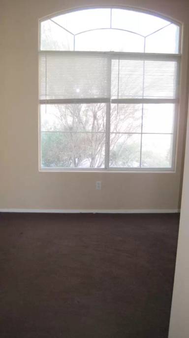 Main picture of 1712 Oak Country Ln